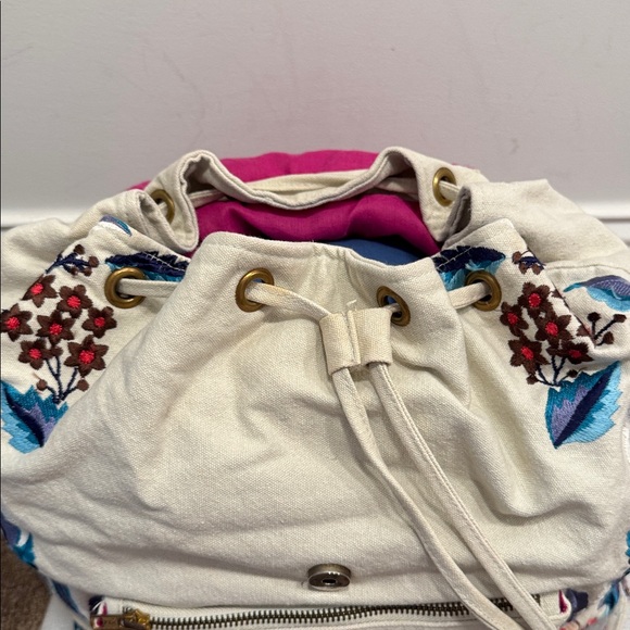 Steve Madden Floral Embroidered Backpack Boho - Picture 7 of 9